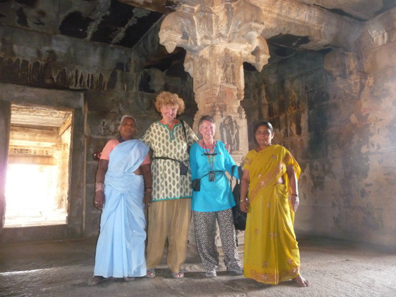 Hampi - dans la cour du temple Ganesh 