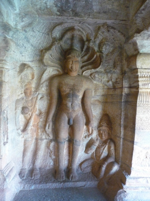 Badami - sculpture dans une cave VI s