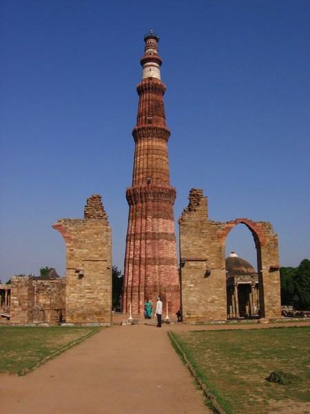Qtub minar tower (Delhi)