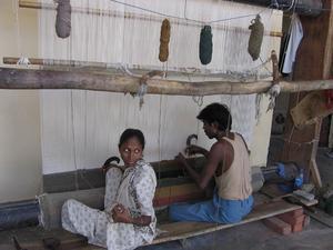 Weaving carpets 