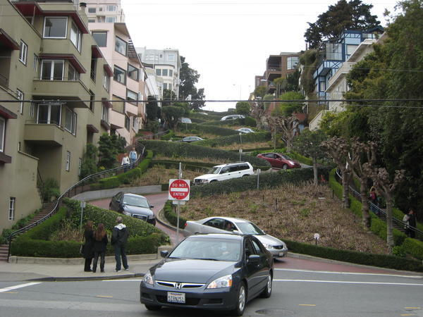 Lombard Street - the most bendy street in the world