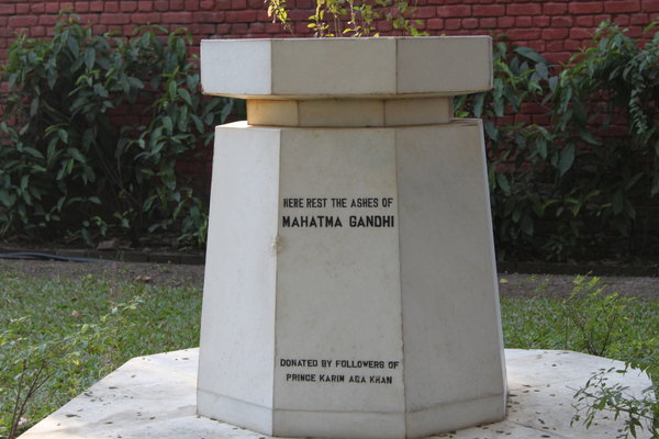Gandhi's ashes