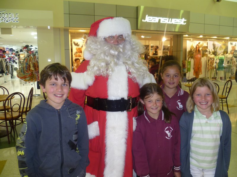 Meeting a very hot Santa, Shopping Centre, Sale, Victoria