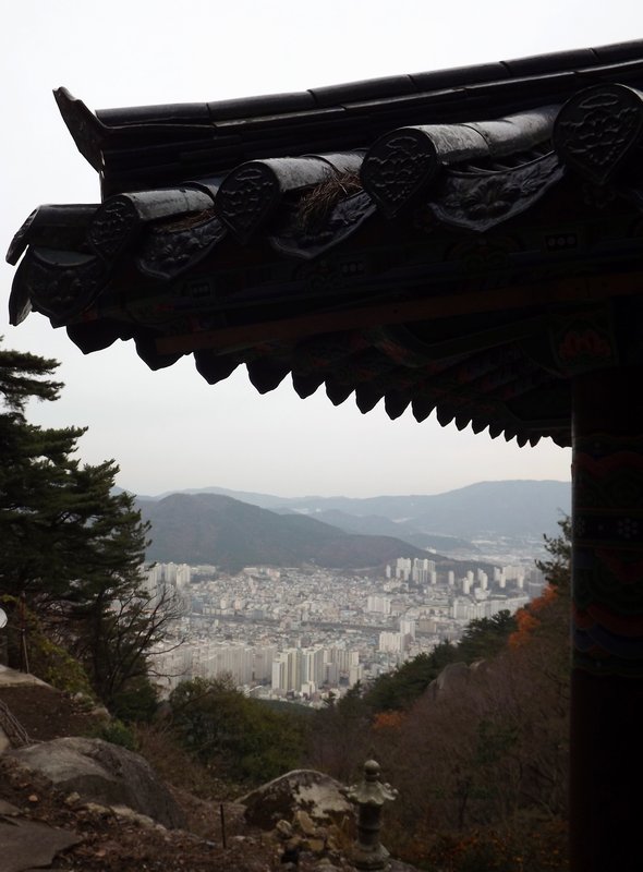Cool little temple overlooking Busan at Geumjeong