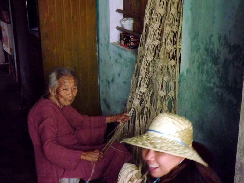 Old Vietnamese Lady (90 and still working!)