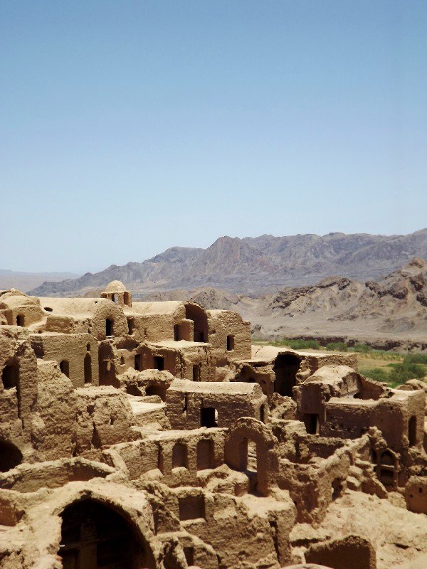 The ancient town of Kharanaq