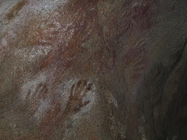 Aborigine handprints
