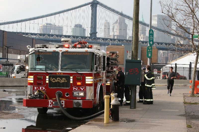 Fire crew near the Brooklyn Bridge