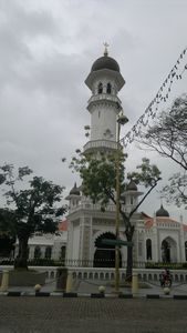 The mosque in the centre of Georgetown