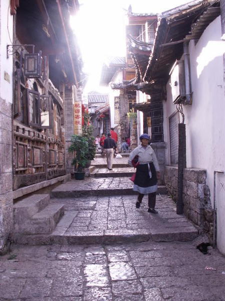Old woman - Lijiang old quarter