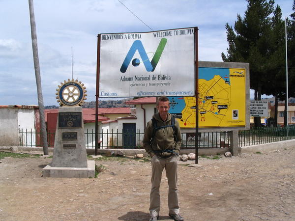 Peru Bolivia border crossing