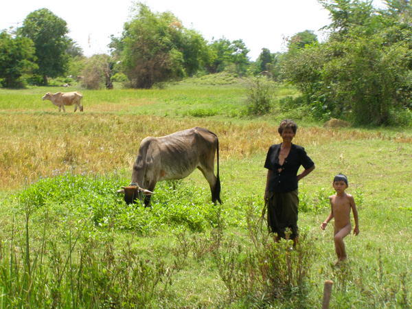 arhhh...innocent cambodian village life