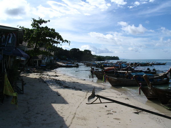 the other side of Tonsai beach