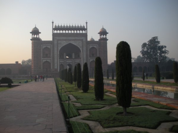 the East gate of the Taj Mahal