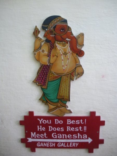 Roll up...roll up...Ganesh is THIS WAY---:>