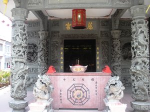 A different Buddhist temple
