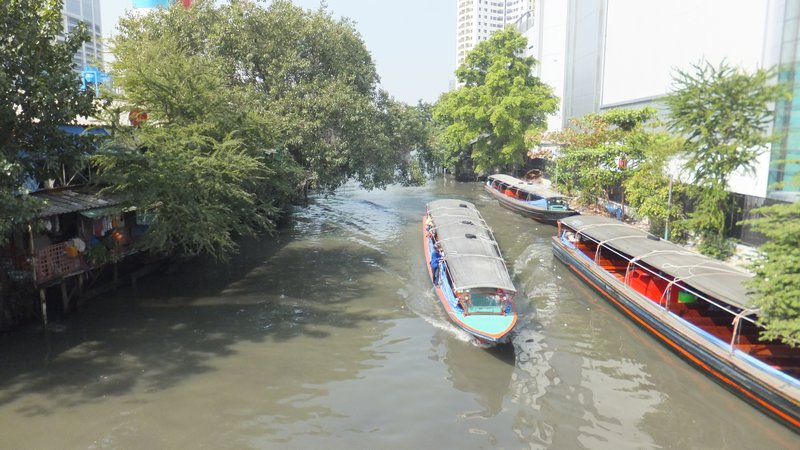 San Saeb klong (canal)