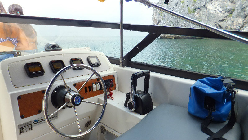 The speedboat controls