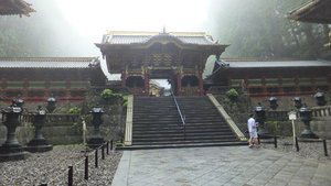 Niten-mon gate at Taiyuin mausoleum