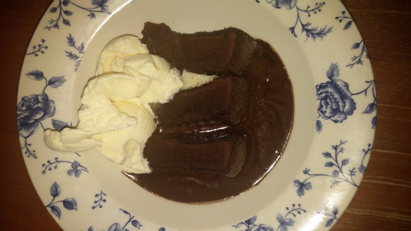 Mmmmm, chocolate fudge cake and ice cream