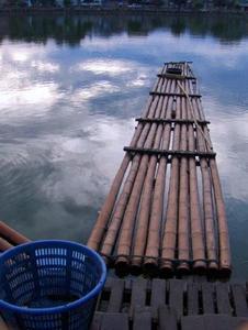 A Raft and a Basket - a Lake in Kyiang Tong