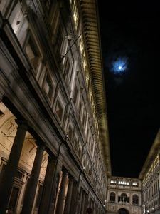 Galleria degli Uffizi By Night