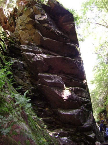 The granite rocks at the Flume