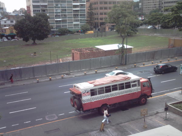 Dragoman truck arrives in Caracas