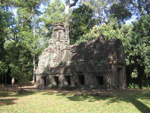 Small temple near Preah Khan