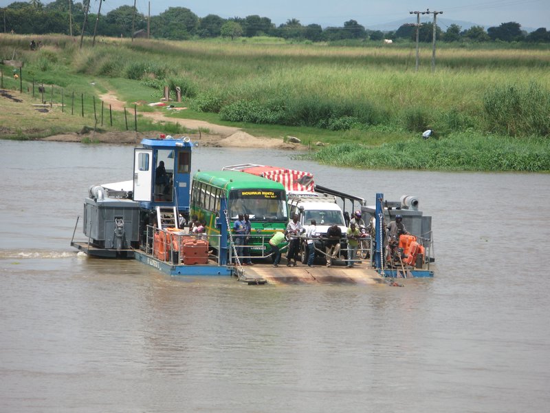 Ferry service Kilpmbelo River