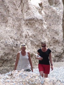 Sesriem Canyon 4 - Barbe and Antonia