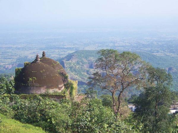 View half way up Pavagadh Hill