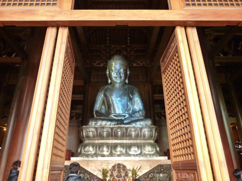 Jing'an Temple - Seated Buddha