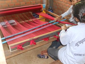 making silk scarves