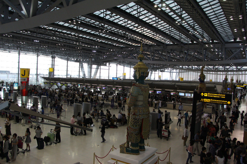 18 Vliegveld Bankgok.
