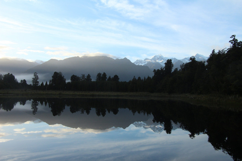 Mooie reflectie van Mount Cook en de Alpen