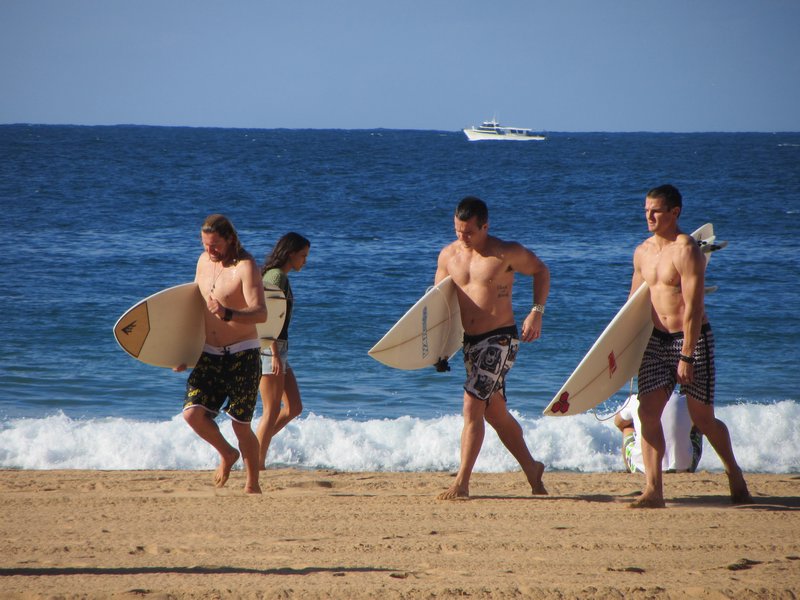 3 Cheesy Surfers