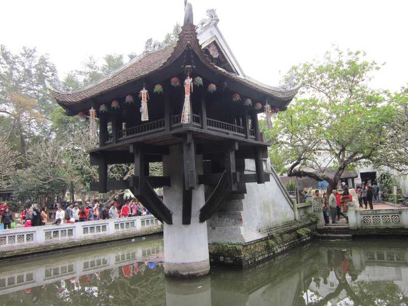 One pillar pagoda