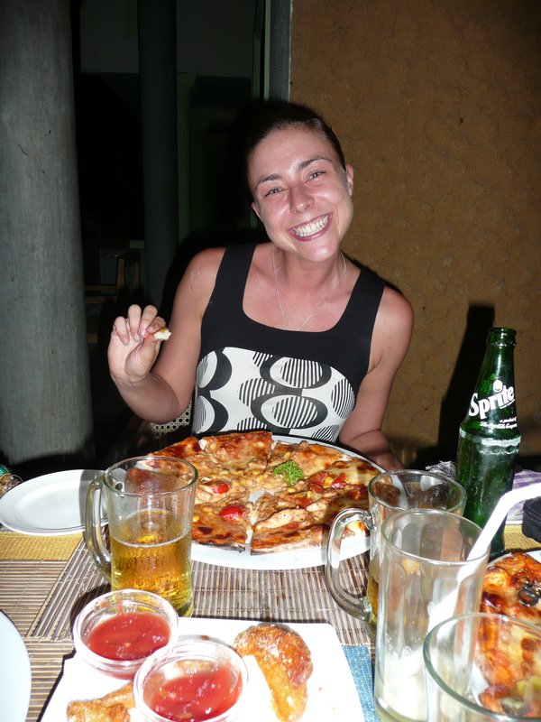 Cold beer + pizza = happy Tamsin