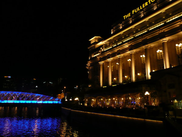 The Fullerton Hotel on the river.