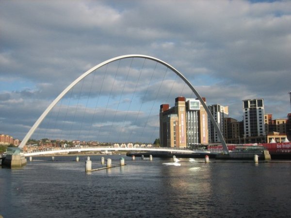 Gateshead Millenium Bridge