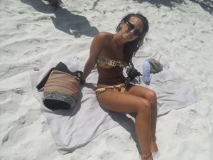 Ro enjoying maya sand