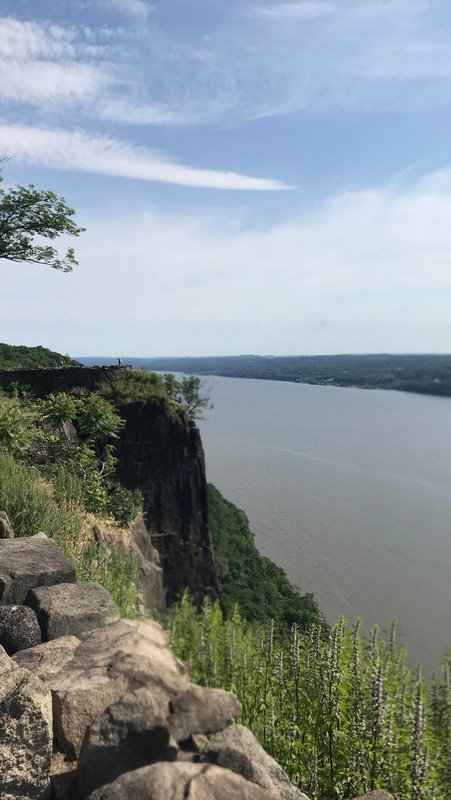 View from the Palisades overlook, north