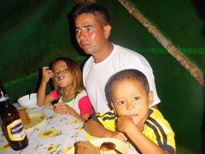Vicente and his kids