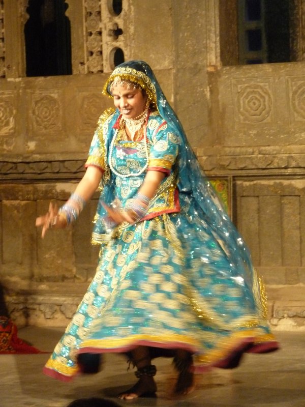 Udaipur-danse folklorique