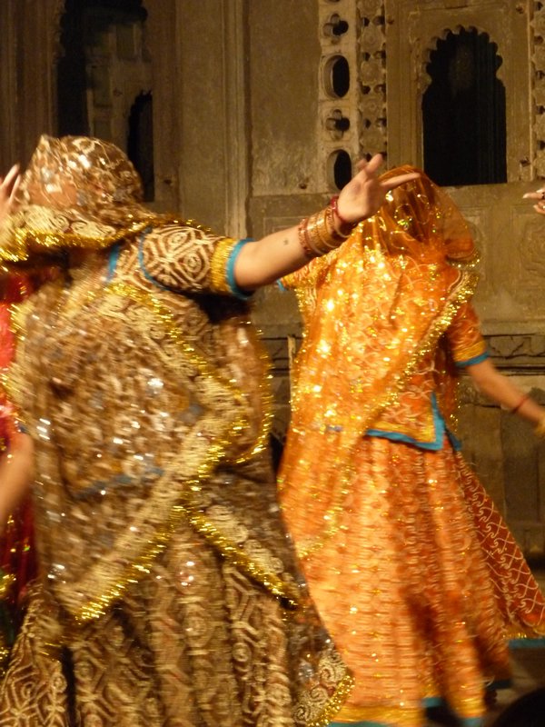 Udaipur-danse folklorique
