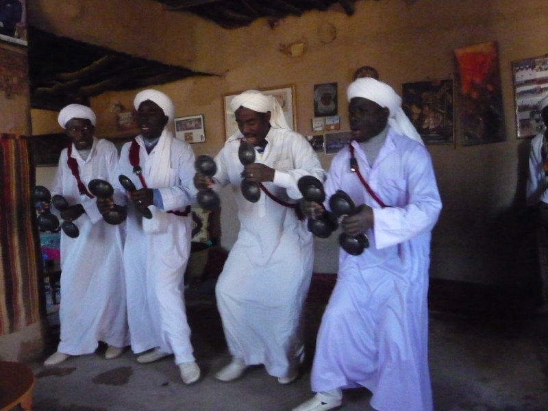 De la musique au ''village noir'', comme les marocains le nomment.