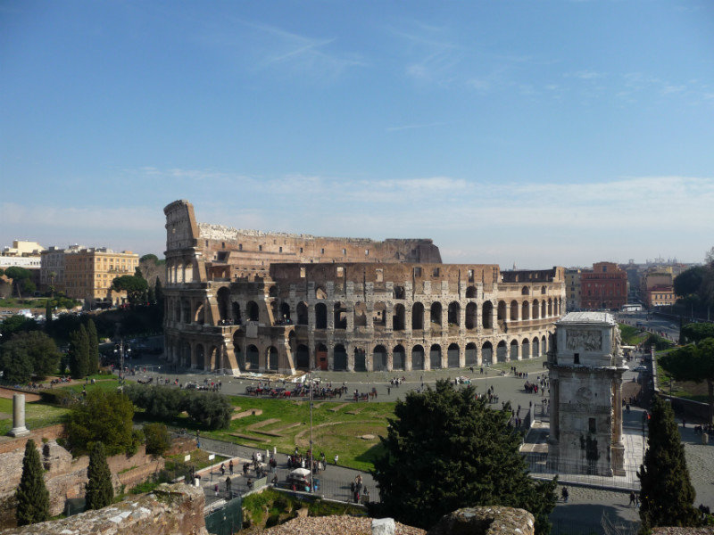 Le Colisée, vue depuis le Forum
