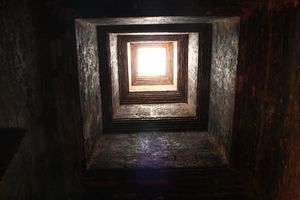 Inside of Tower - Prasat Kravan