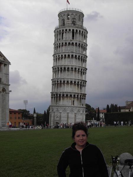 Carly and Pisa